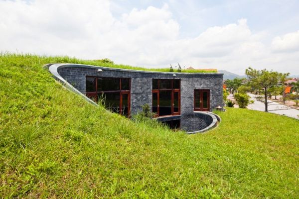 Stone-House-Green-Roof2