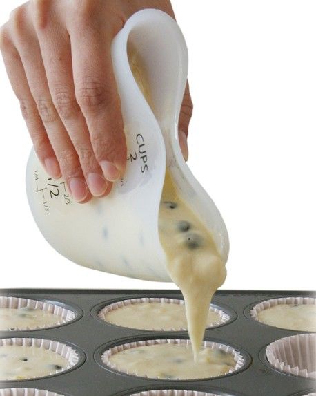 50-Useful-Kitchen-Gadgets-You-Didnt-Know-Existed-silicone-bowls-2